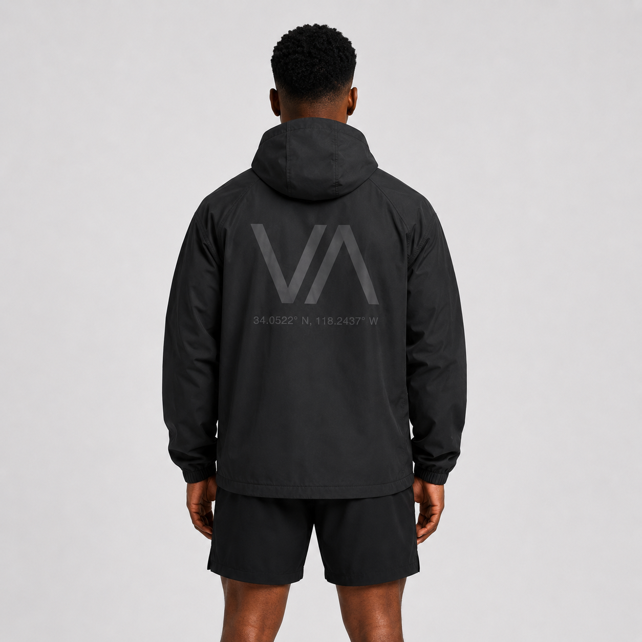 Vantage Rise Windbreaker